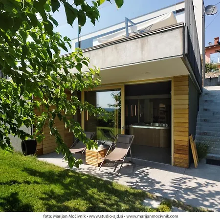 Alma Vista * Dobrovo